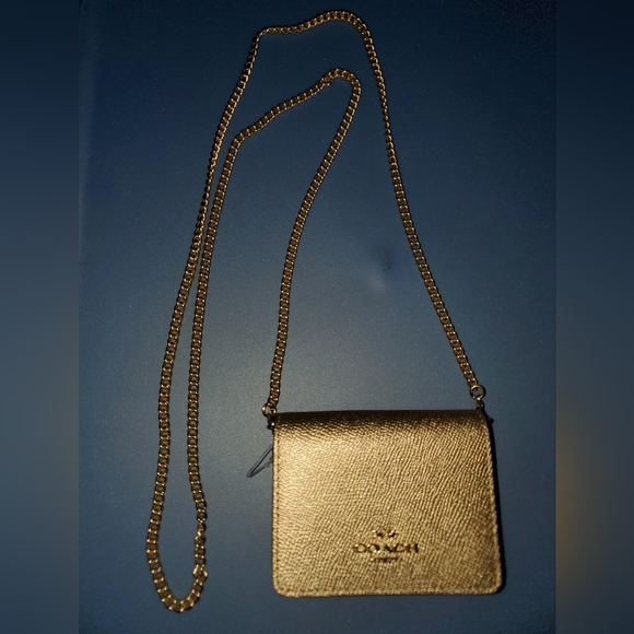 NWT COACH Mini Wallet Crossbody on a Chain, GOLD/GOLD Colorway RARE to find - Picture 2 of 10